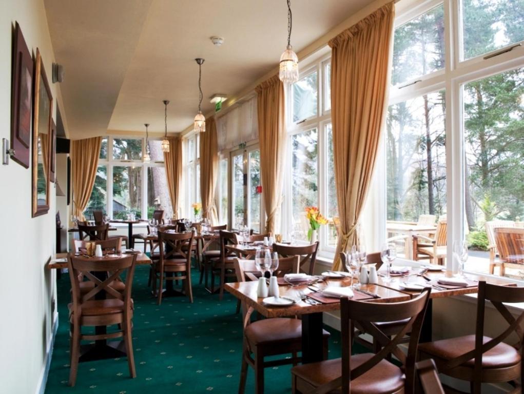 Glen Lui Hotel Баллатер Экстерьер фото